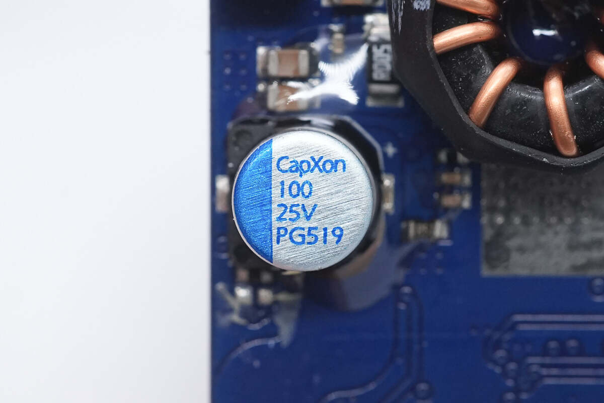 Teardown of UGREEN Nexode 20000mAh 130W Power Bank with Built-in USB-C Cable (PB723)-Chargerlab