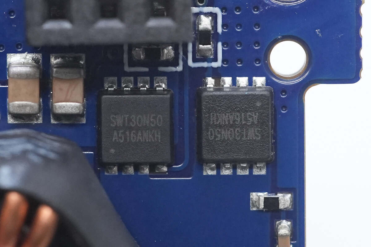 Teardown of UGREEN Nexode 20000mAh 130W Power Bank with Built-in USB-C Cable (PB723)-Chargerlab