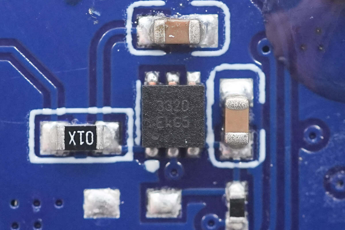 Teardown of UGREEN Nexode 20000mAh 130W Power Bank with Built-in USB-C Cable (PB723)-Chargerlab
