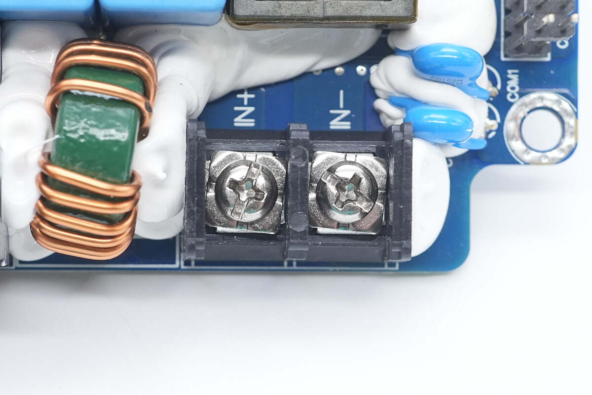 Teardown of Foton Aumark 3kW DC-DC Converter (SDM302BUYM)-Chargerlab