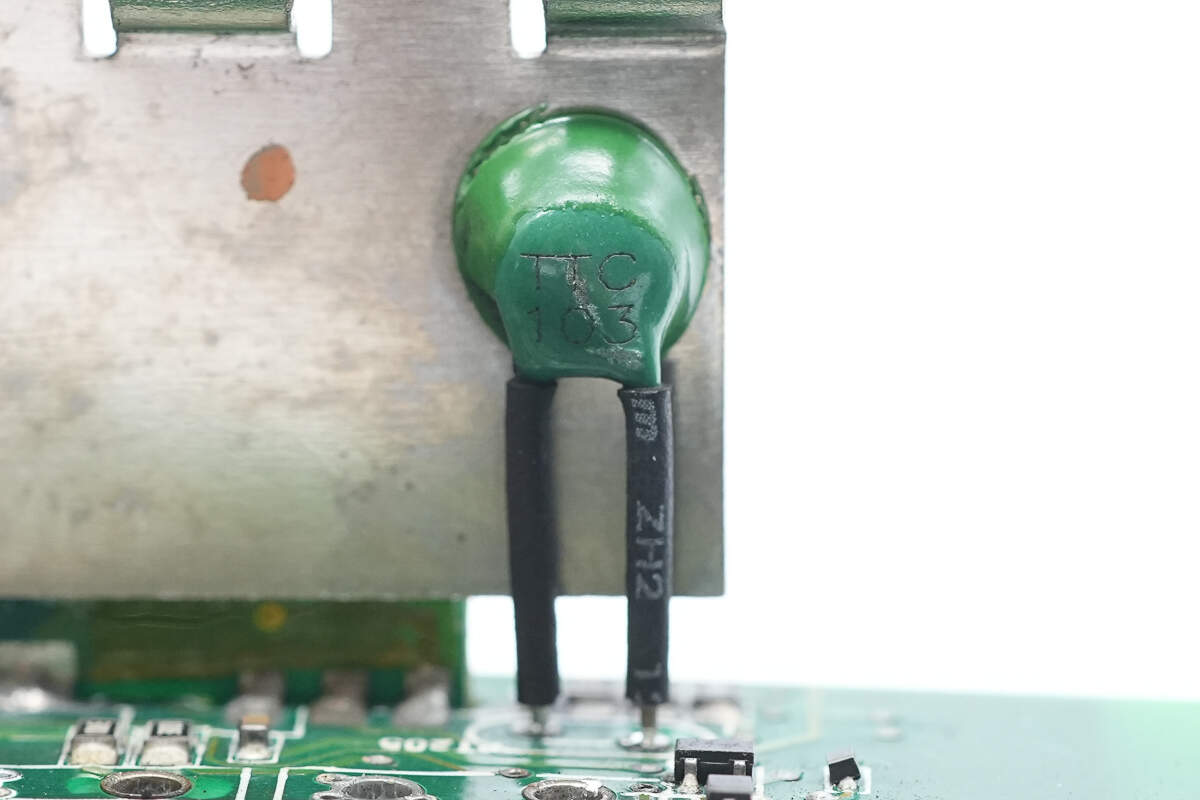 Teardown of EMERSON 1725W AC Power Supply (7001490-J000)-Chargerlab