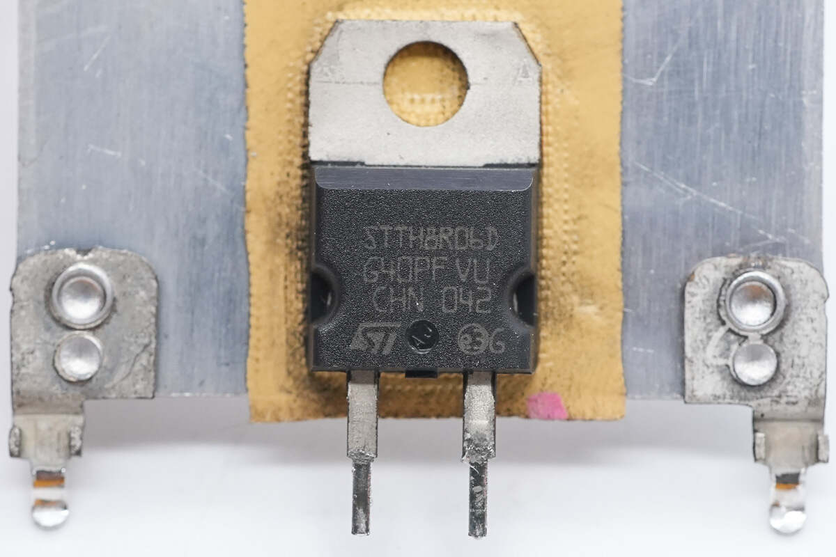 Teardown of EMERSON 1725W AC Power Supply (7001490-J000)-Chargerlab