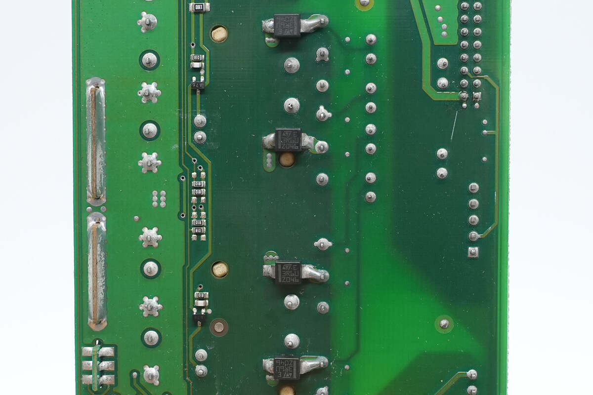 Teardown of EMERSON 1725W AC Power Supply (7001490-J000)-Chargerlab