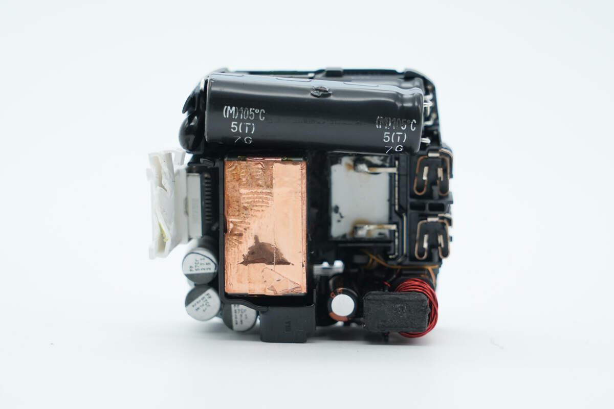 Teardown of Apple 40W Dynamic Power Adapter with 60W Max (A3365)-Chargerlab