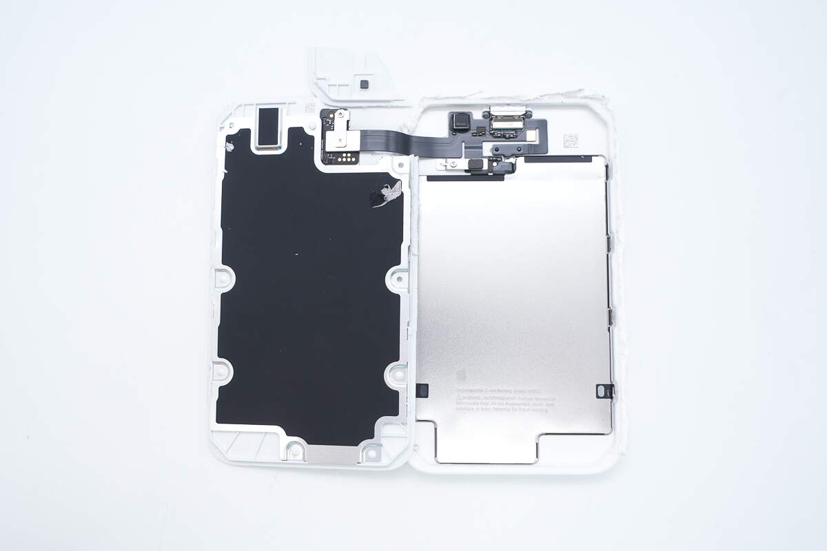 Teardown of Apple iPhone Air MagSafe Battery (A3466)-Chargerlab