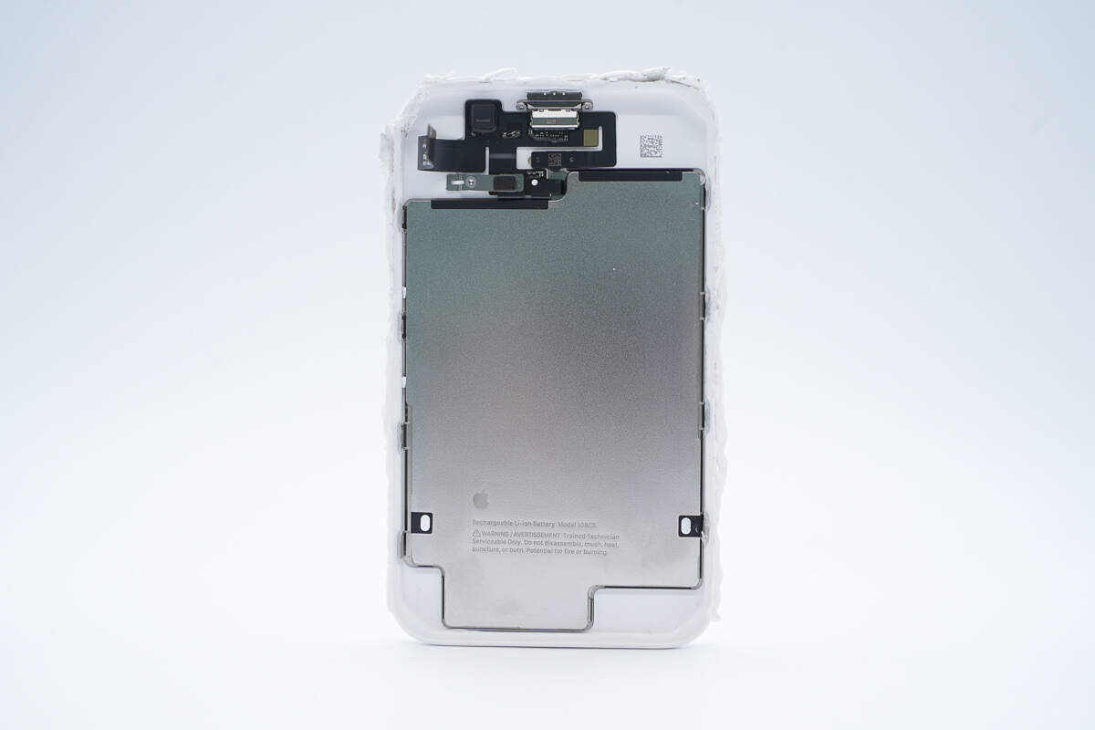 Teardown of Apple iPhone Air MagSafe Battery (A3466)-Chargerlab
