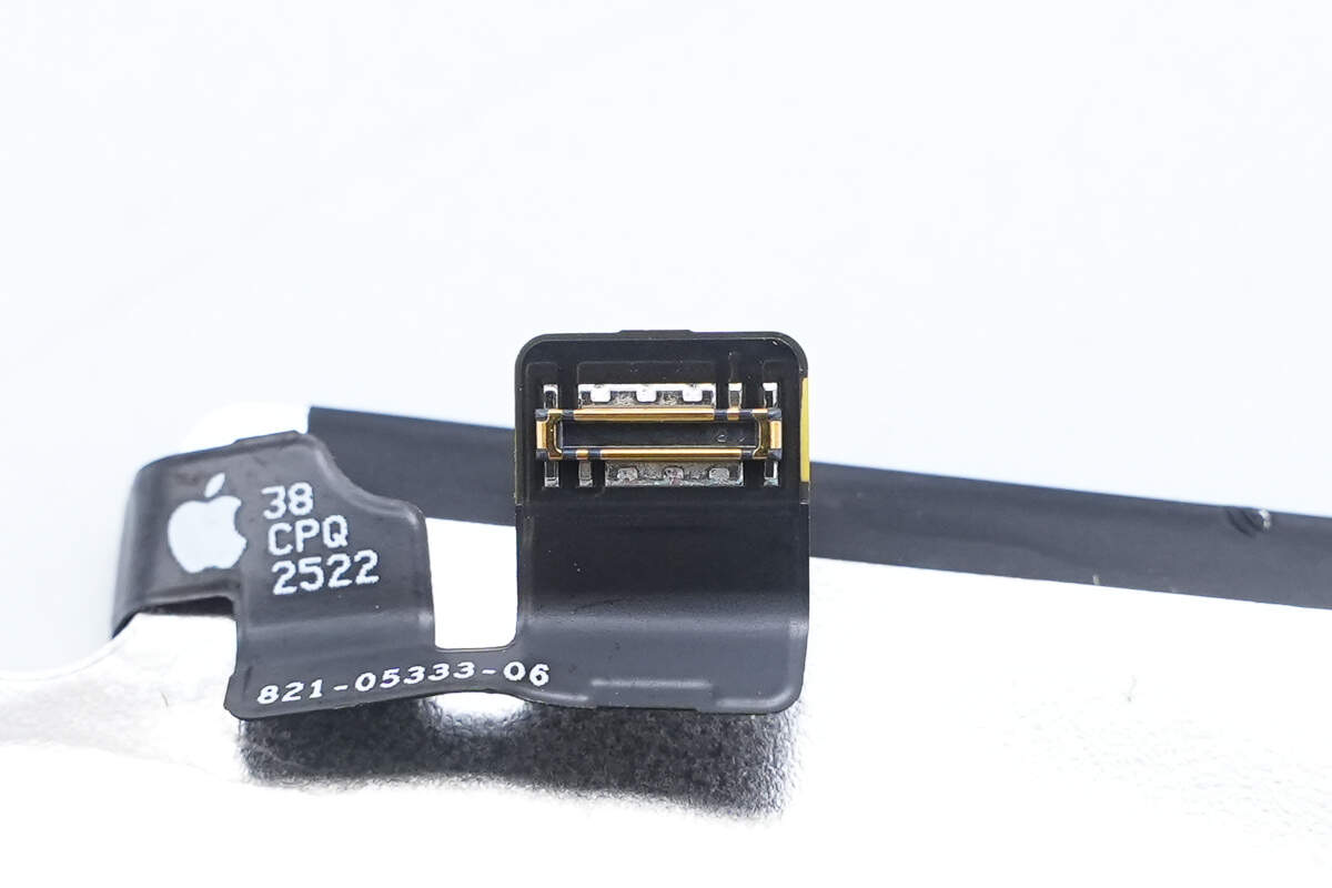 Teardown of Apple iPhone Air MagSafe Battery (A3466)-Chargerlab