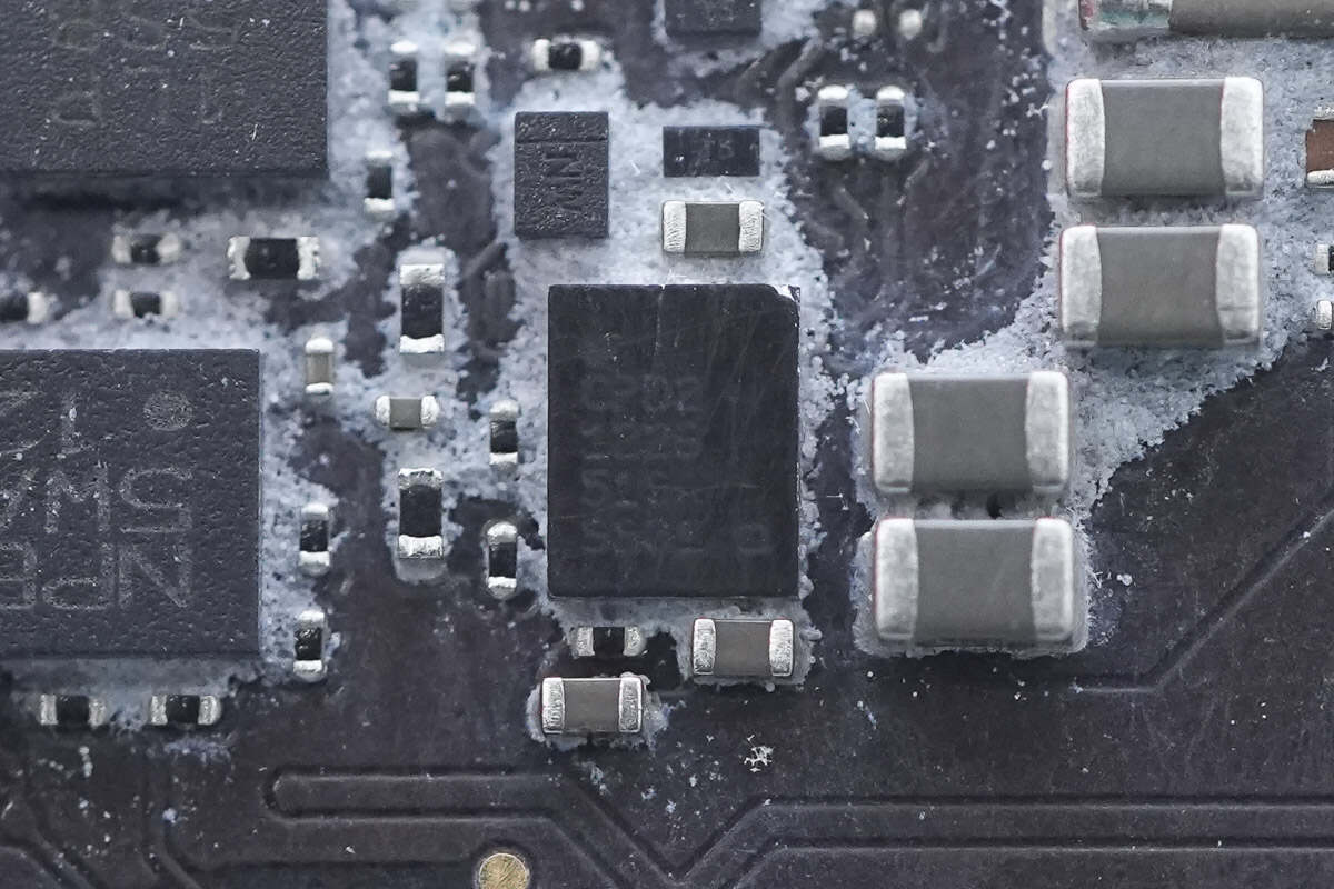Teardown of Apple iPhone Air MagSafe Battery (A3466)-Chargerlab