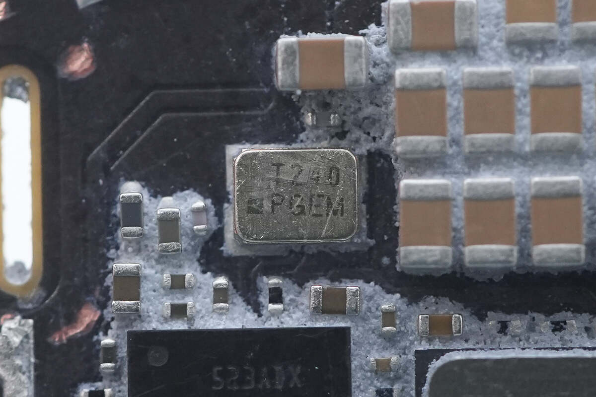 Teardown of Apple iPhone Air MagSafe Battery (A3466)-Chargerlab