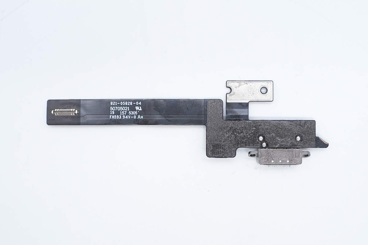Teardown of Apple iPhone Air MagSafe Battery (A3466)-Chargerlab
