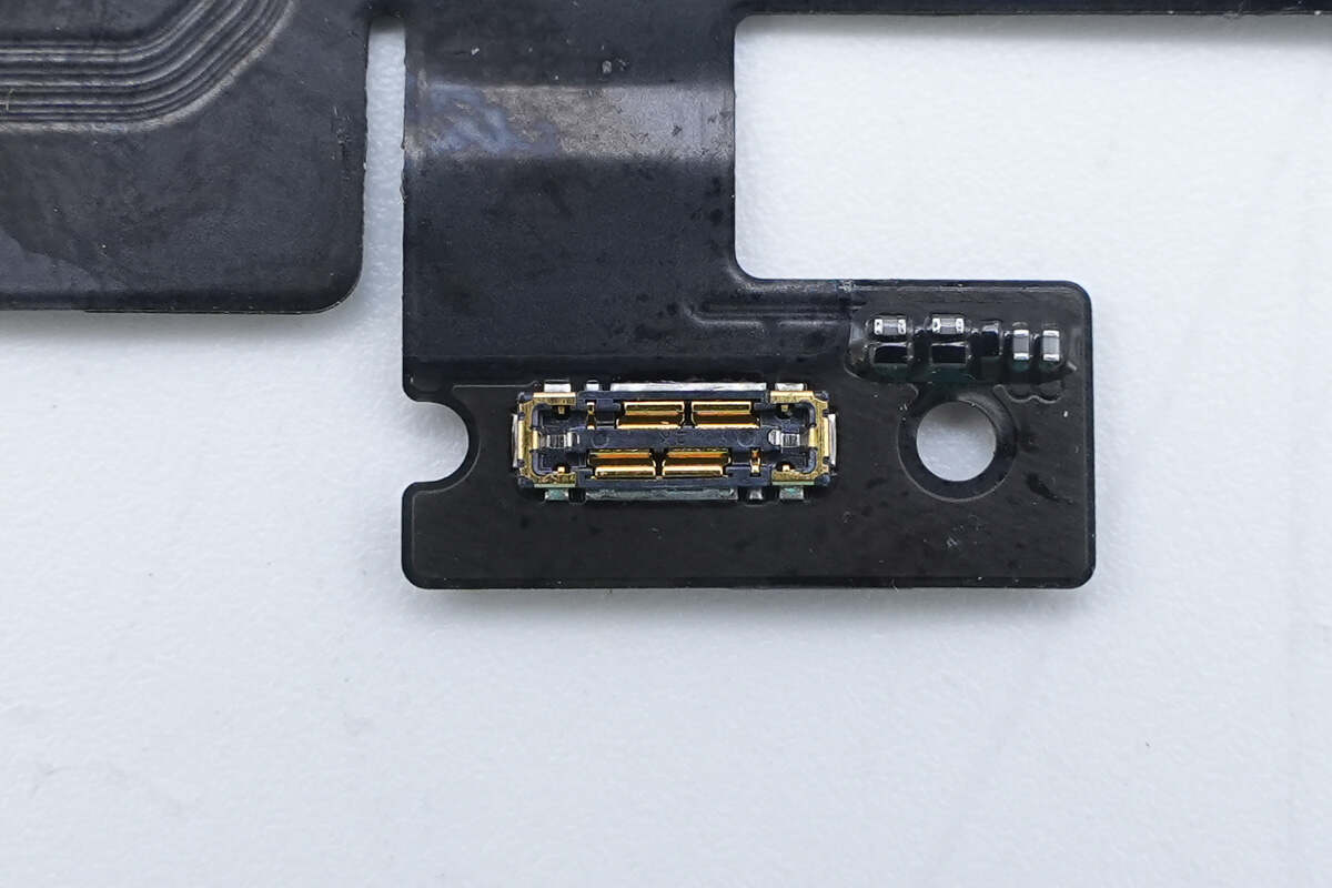 Teardown of Apple iPhone Air MagSafe Battery (A3466)-Chargerlab