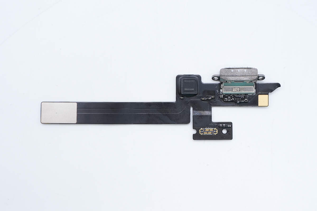 Teardown of Apple iPhone Air MagSafe Battery (A3466)-Chargerlab