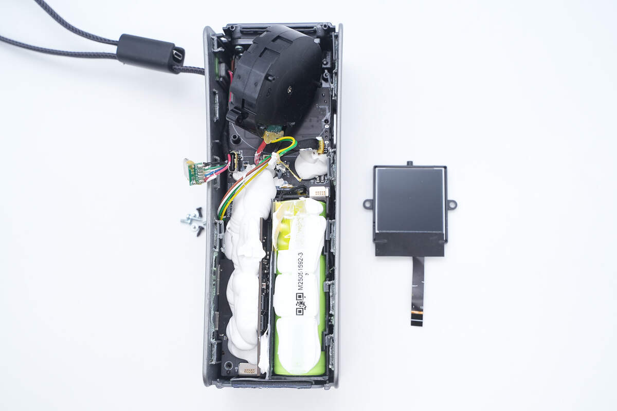 Teardown of EcoFlow RAPID 170W 25,000mAh Power Bank with Built-in Cable (EF-HB-001)-Chargerlab