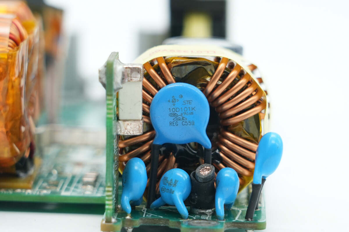 Teardown of Gospower 1300W DC Server Power Supply (G1232-1300WND)-Chargerlab