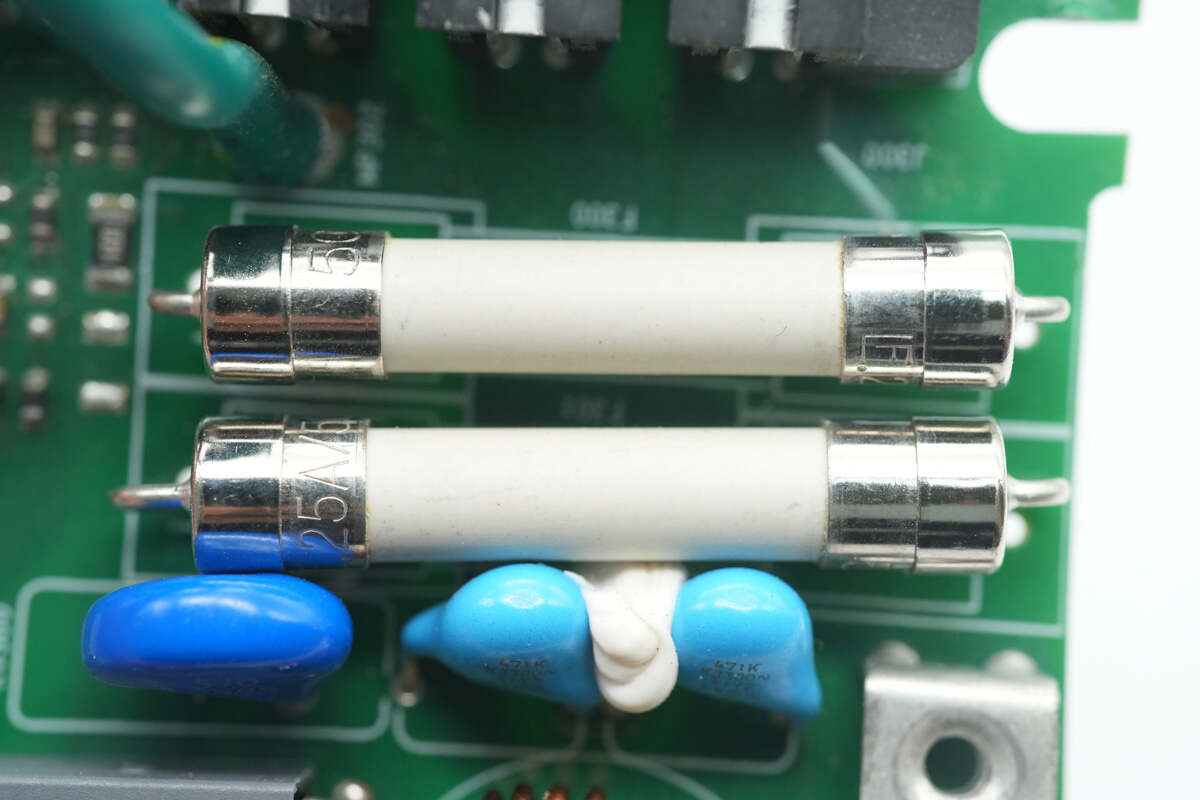 Teardown of Bel Fuse 3000W GaN Server Power Supply (TET3000-12-069RA)-Chargerlab