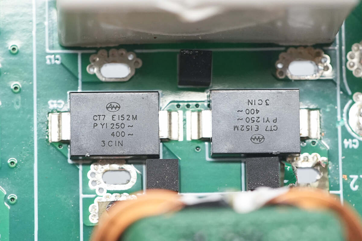 Teardown of Boco Electronics 800W SiC Server Power Supply (BCSE800AP-12E01)-Chargerlab
