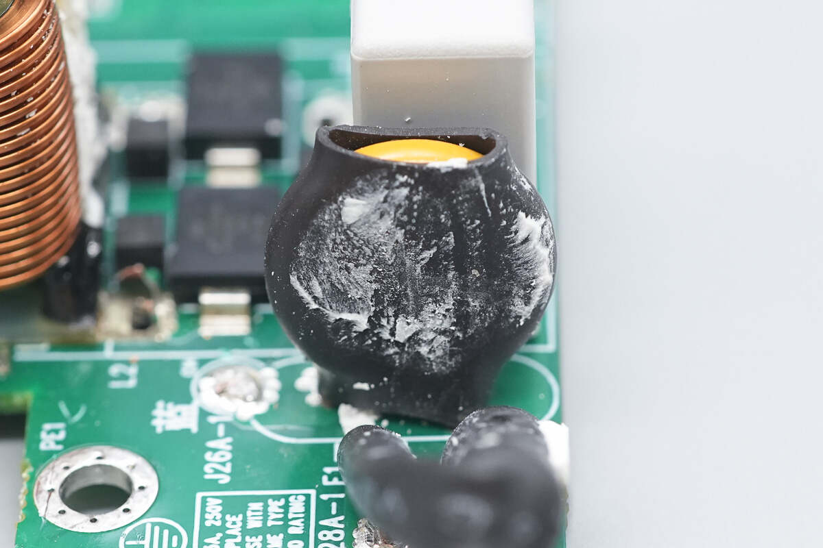 Teardown of Boco Electronics 800W SiC Server Power Supply (BCSE800AP-12E01)-Chargerlab