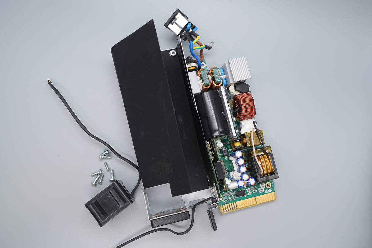 Teardown of Boco Electronics 800W SiC Server Power Supply (BCSE800AP-12E01)-Chargerlab
