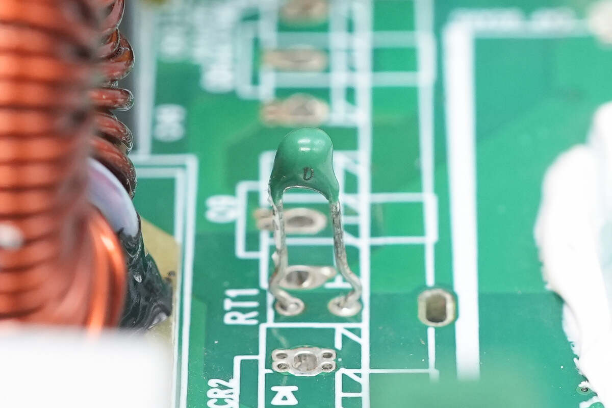 Teardown of Boco Electronics 800W SiC Server Power Supply (BCSE800AP-12E01)-Chargerlab