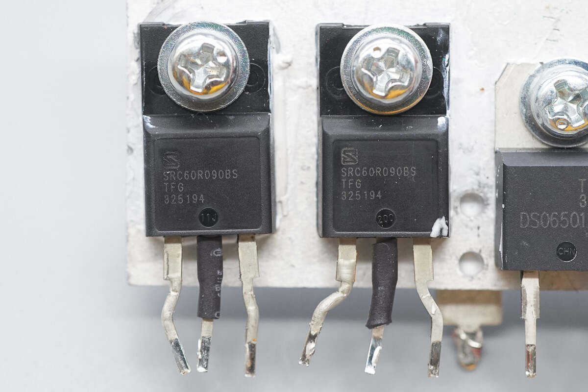 Teardown of Boco Electronics 800W SiC Server Power Supply (BCSE800AP-12E01)-Chargerlab