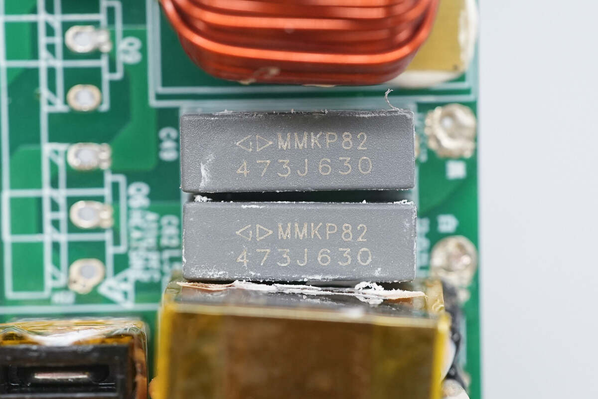 Teardown of Boco Electronics 800W SiC Server Power Supply (BCSE800AP-12E01)-Chargerlab