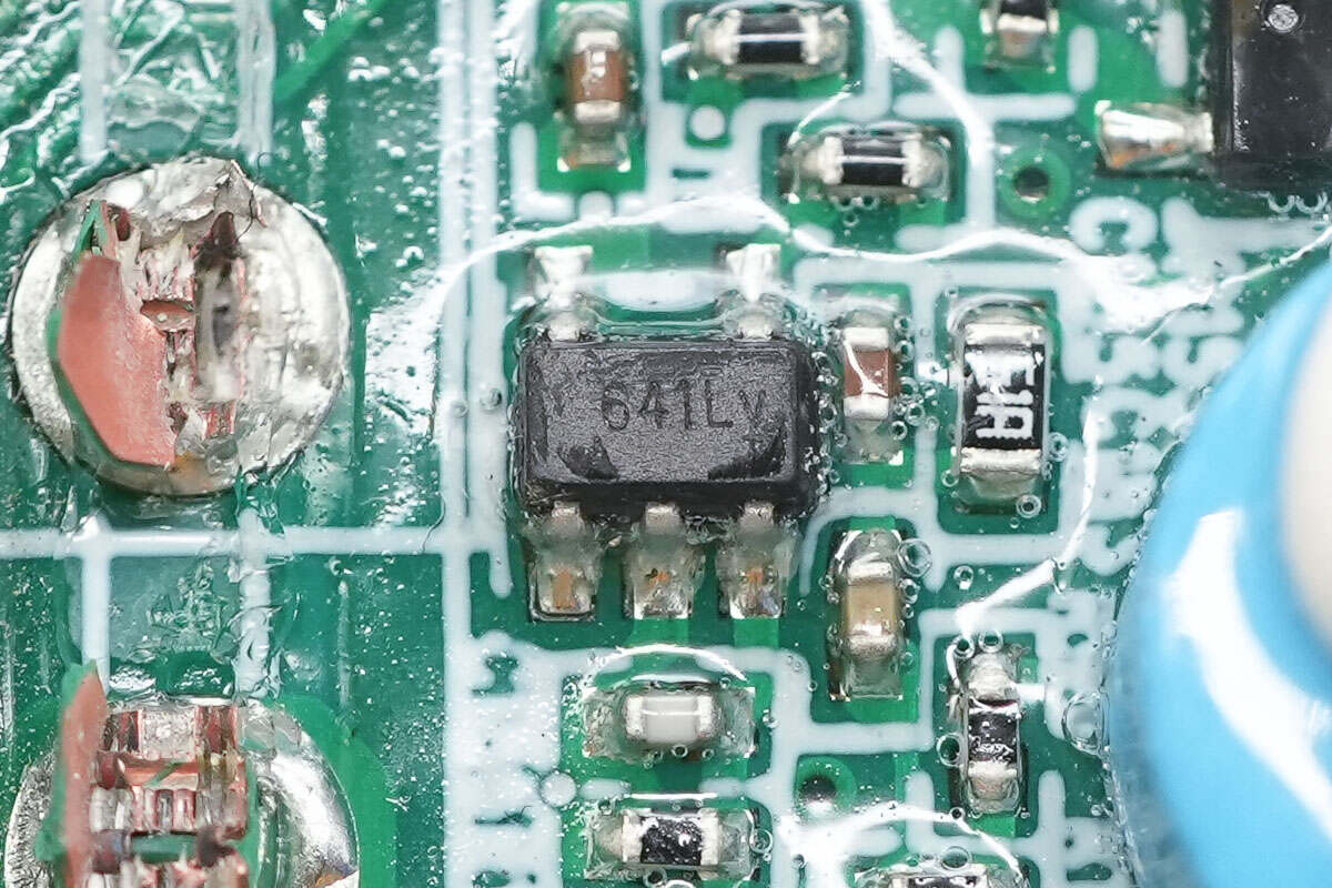 Teardown of Boco Electronics 800W SiC Server Power Supply (BCSE800AP-12E01)-Chargerlab