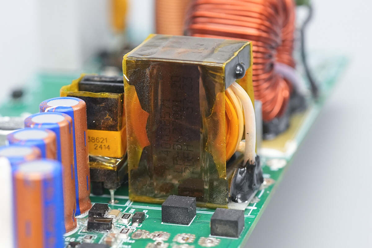 Teardown of Boco Electronics 800W SiC Server Power Supply (BCSE800AP-12E01)-Chargerlab