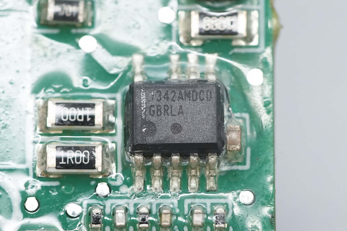 Teardown of Boco Electronics 800W SiC Server Power Supply (BCSE800AP-12E01)-Chargerlab