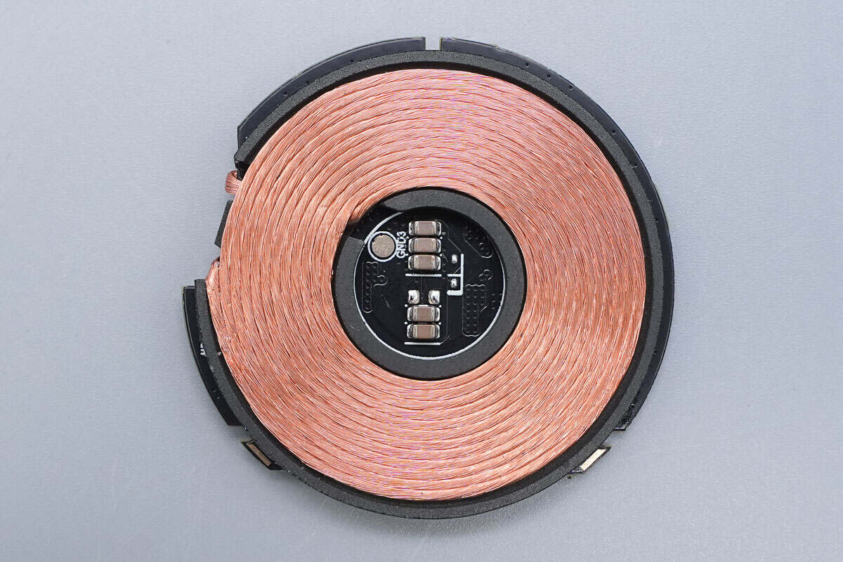 Teardown of Xiaomi 30W 2-in-1 Magnetic Wireless Charger (MDY-20-EC)-Chargerlab