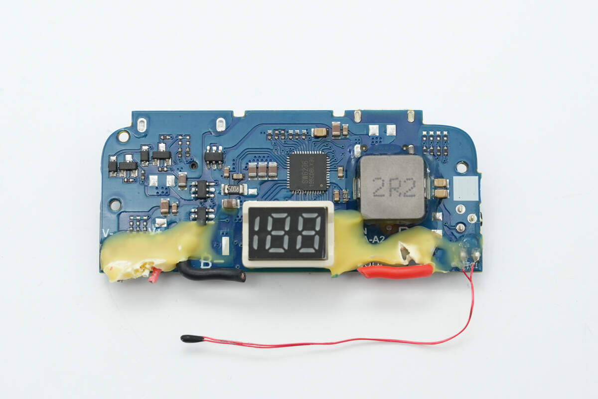Teardown of UGREEN 22.5W 20000mAh Power Bank with Built-in Cable (PB505)-Chargerlab