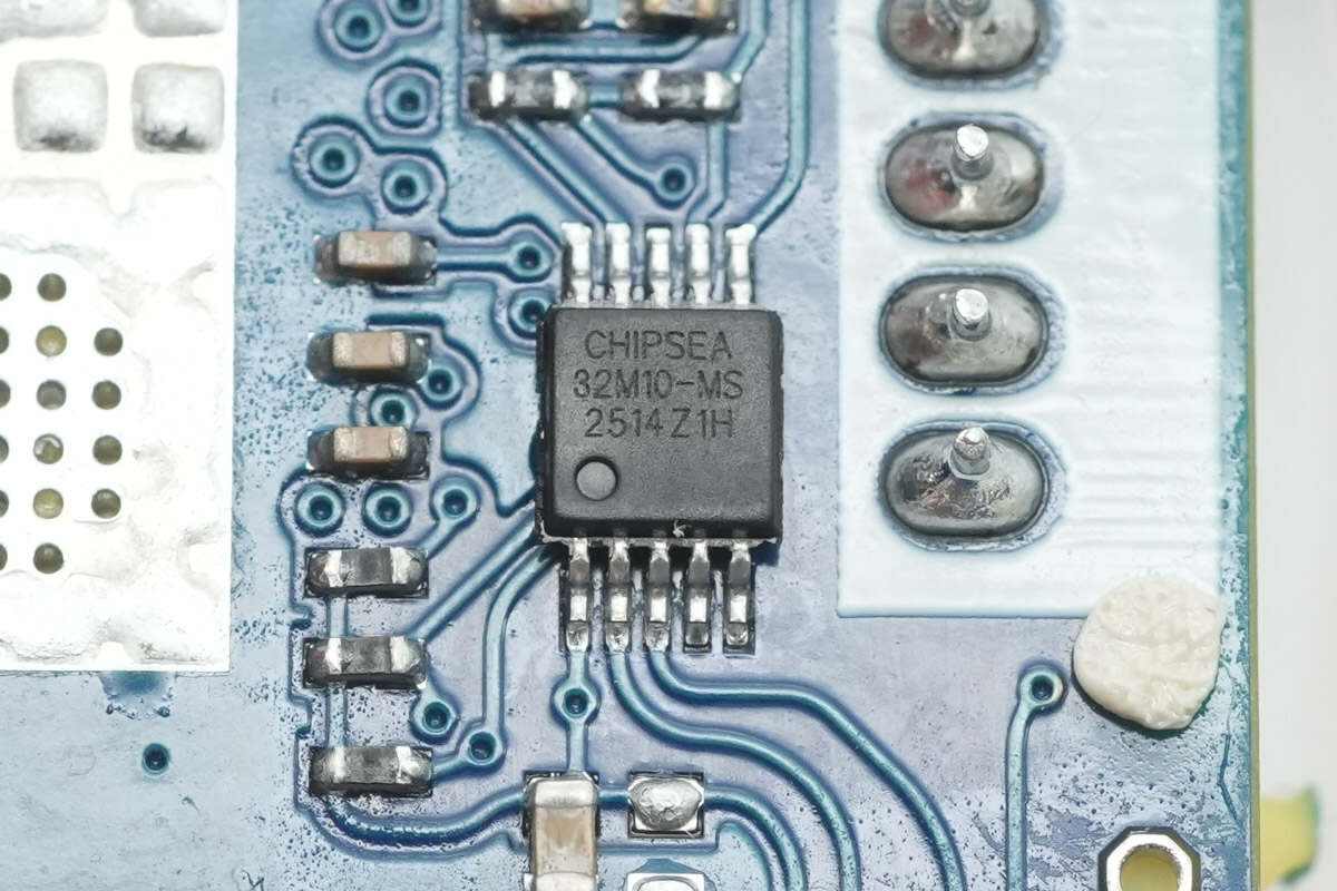 Teardown of UGREEN 22.5W 20000mAh Power Bank with Built-in Cable (PB505)-Chargerlab