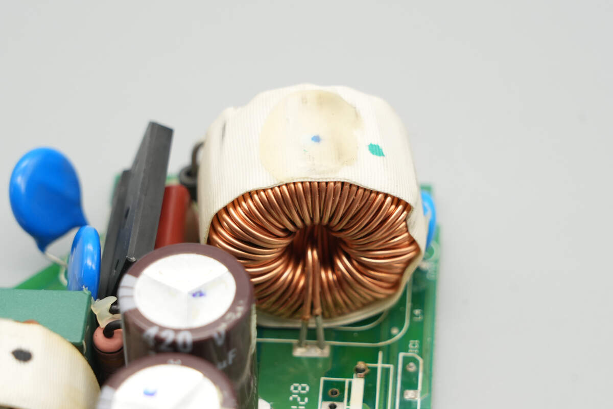 Teardown of MEGMEET 600W Switching Power Supply (MSP600)-Chargerlab