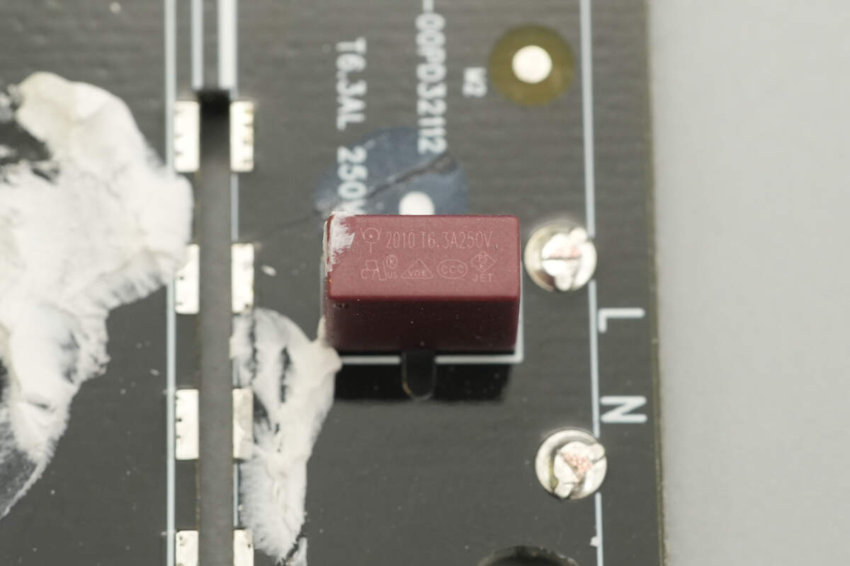 Teardown of EcoFlow RAPID Pro 320W GaN Desktop Charger (EF-DC-320)-Chargerlab