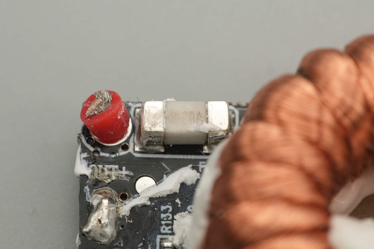 Teardown of EcoFlow RAPID Pro 320W GaN Desktop Charger (EF-DC-320)-Chargerlab