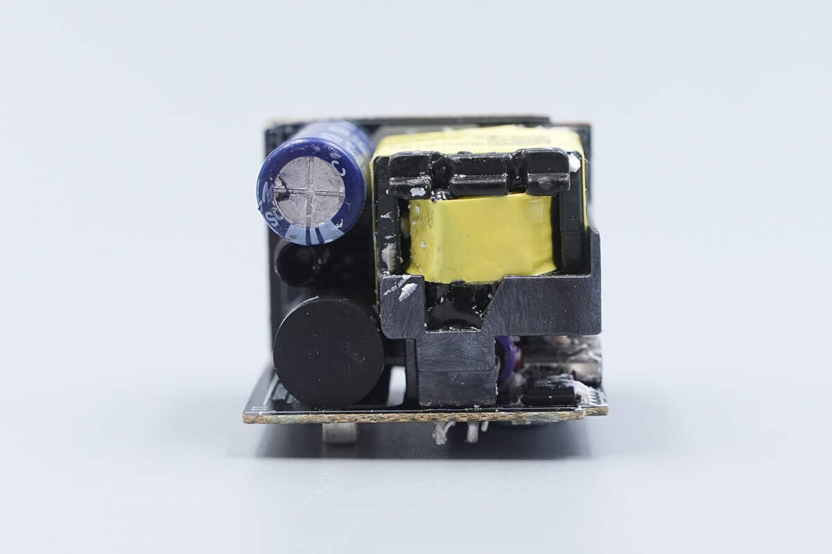 Teardown of Xiaomi 33W Nano Power Adapter (MDY-19-ED)-Chargerlab