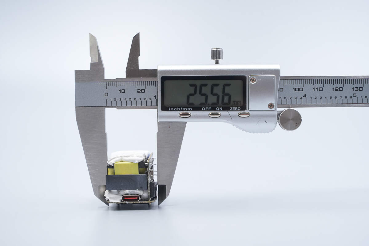 Teardown of Xiaomi 33W Nano Power Adapter (MDY-19-ED)-Chargerlab
