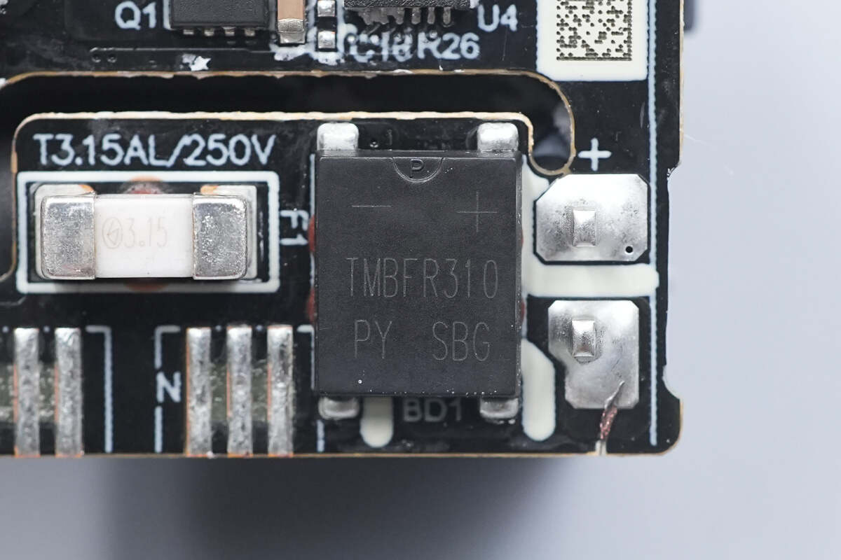 Teardown of Xiaomi 33W Nano Power Adapter (MDY-19-ED)-Chargerlab