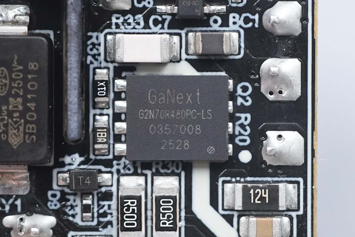 Teardown of Xiaomi 33W Nano Power Adapter (MDY-19-ED)-Chargerlab