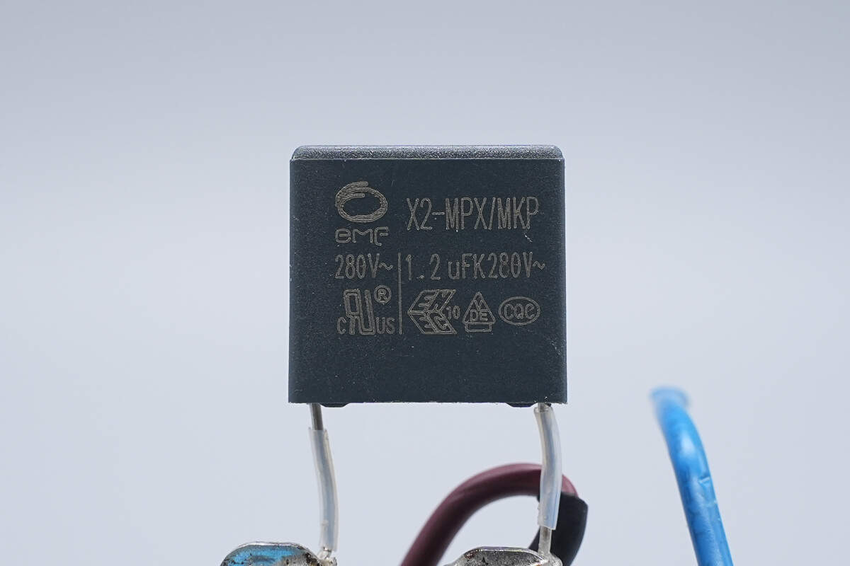 Teardown of Segotep 3200W Titanium-Rated SiC Digital Server Power Supply (CRPS3200W-12V)-Chargerlab