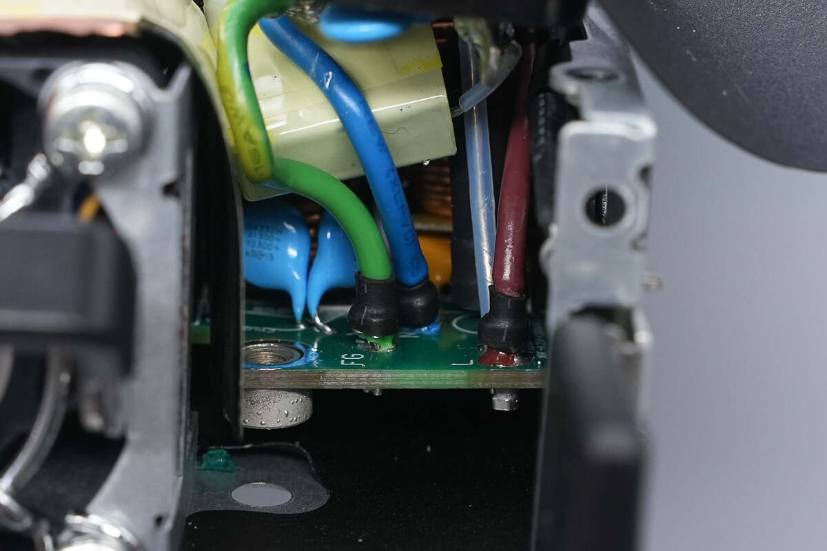 Teardown of Segotep 3200W Titanium-Rated SiC Digital Server Power Supply (CRPS3200W-12V)-Chargerlab