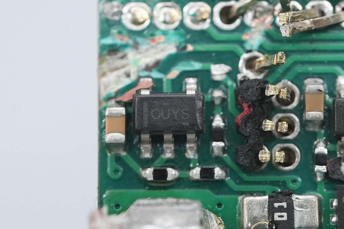 Teardown of Segotep 3200W Titanium-Rated SiC Digital Server Power Supply (CRPS3200W-12V)-Chargerlab
