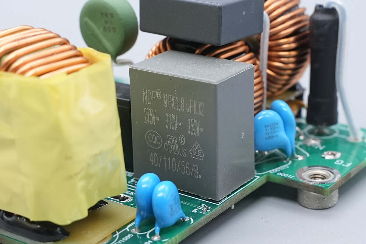 Teardown of Segotep 3200W Titanium-Rated SiC Digital Server Power Supply (CRPS3200W-12V)-Chargerlab