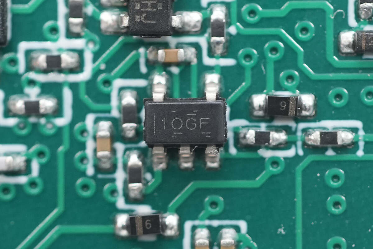 Teardown of Segotep 3200W Titanium-Rated SiC Digital Server Power Supply (CRPS3200W-12V)-Chargerlab