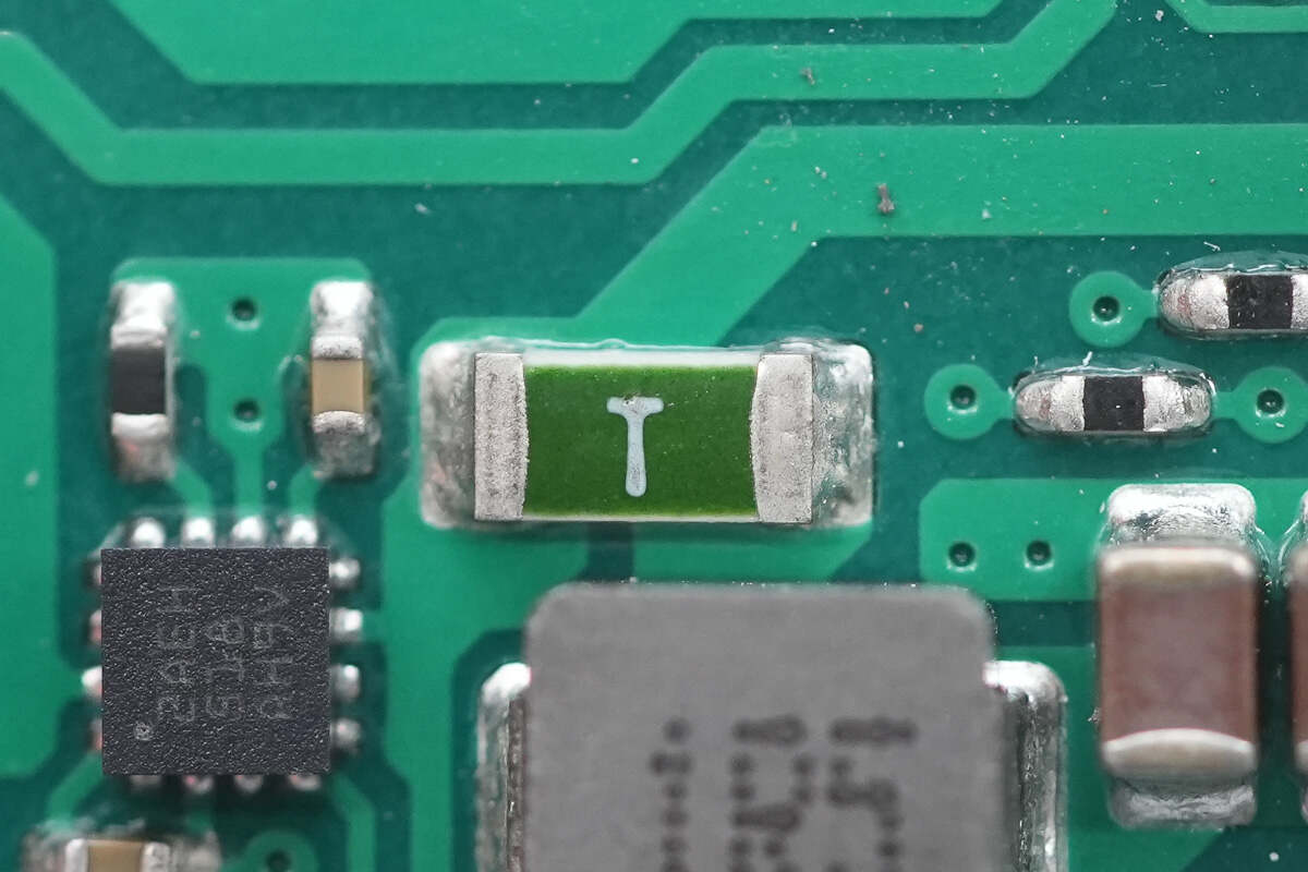 Teardown of Segotep 3200W Titanium-Rated SiC Digital Server Power Supply (CRPS3200W-12V)-Chargerlab