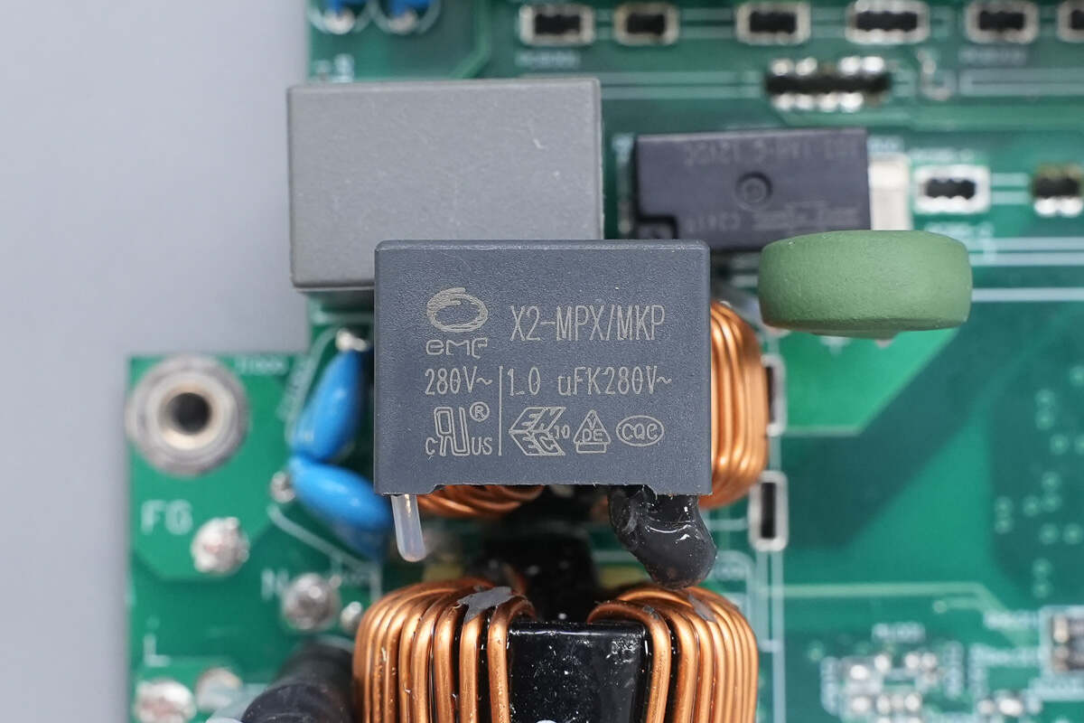 Teardown of Segotep 3200W Titanium-Rated SiC Digital Server Power Supply (CRPS3200W-12V)-Chargerlab