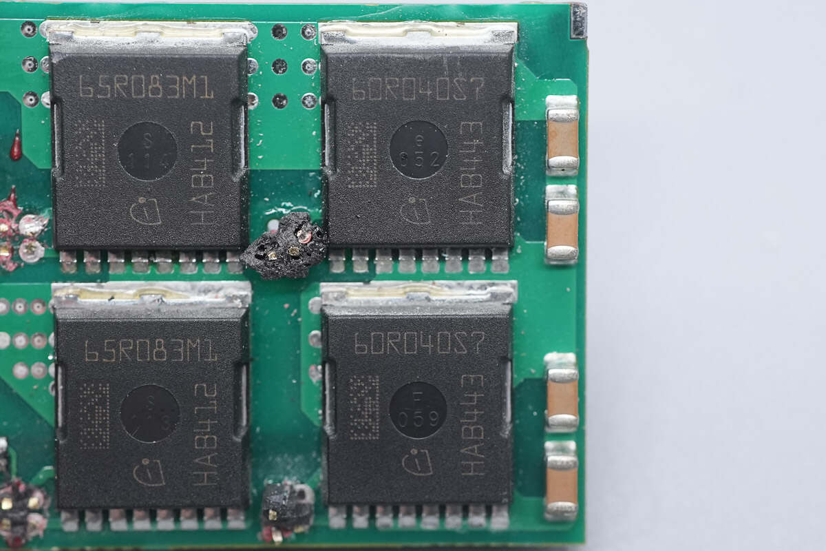 Teardown of Segotep 3200W Titanium-Rated SiC Digital Server Power Supply (CRPS3200W-12V)-Chargerlab