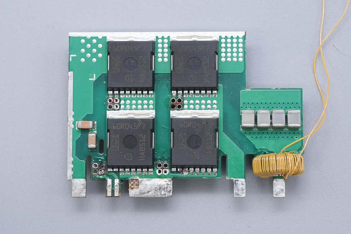 Teardown of Segotep 3200W Titanium-Rated SiC Digital Server Power Supply (CRPS3200W-12V)-Chargerlab