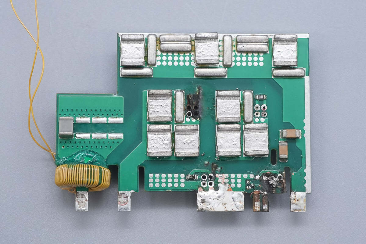 Teardown of Segotep 3200W Titanium-Rated SiC Digital Server Power Supply (CRPS3200W-12V)-Chargerlab