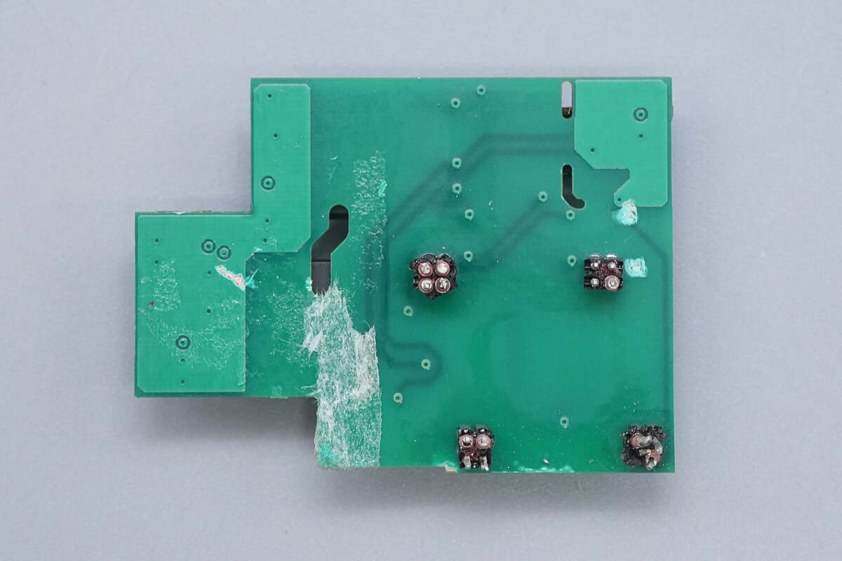 Teardown of Segotep 3200W Titanium-Rated SiC Digital Server Power Supply (CRPS3200W-12V)-Chargerlab
