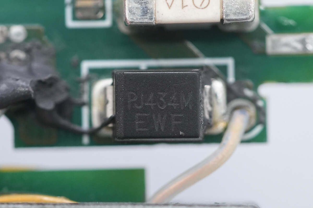 Teardown of Segotep 3200W Titanium-Rated SiC Digital Server Power Supply (CRPS3200W-12V)-Chargerlab